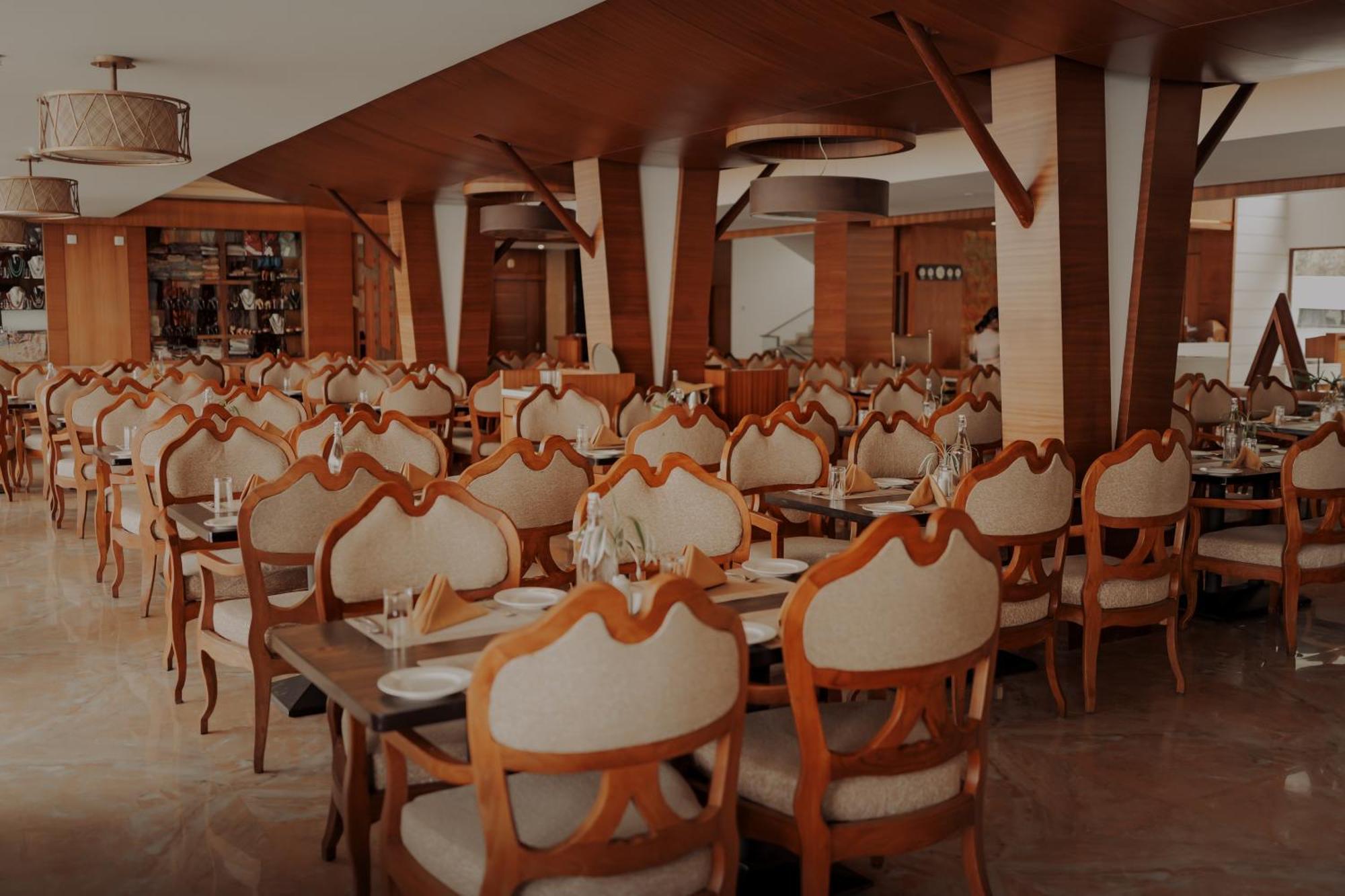 Amber Dale Luxury Hotel & Spa, Munnar Bagian luar foto