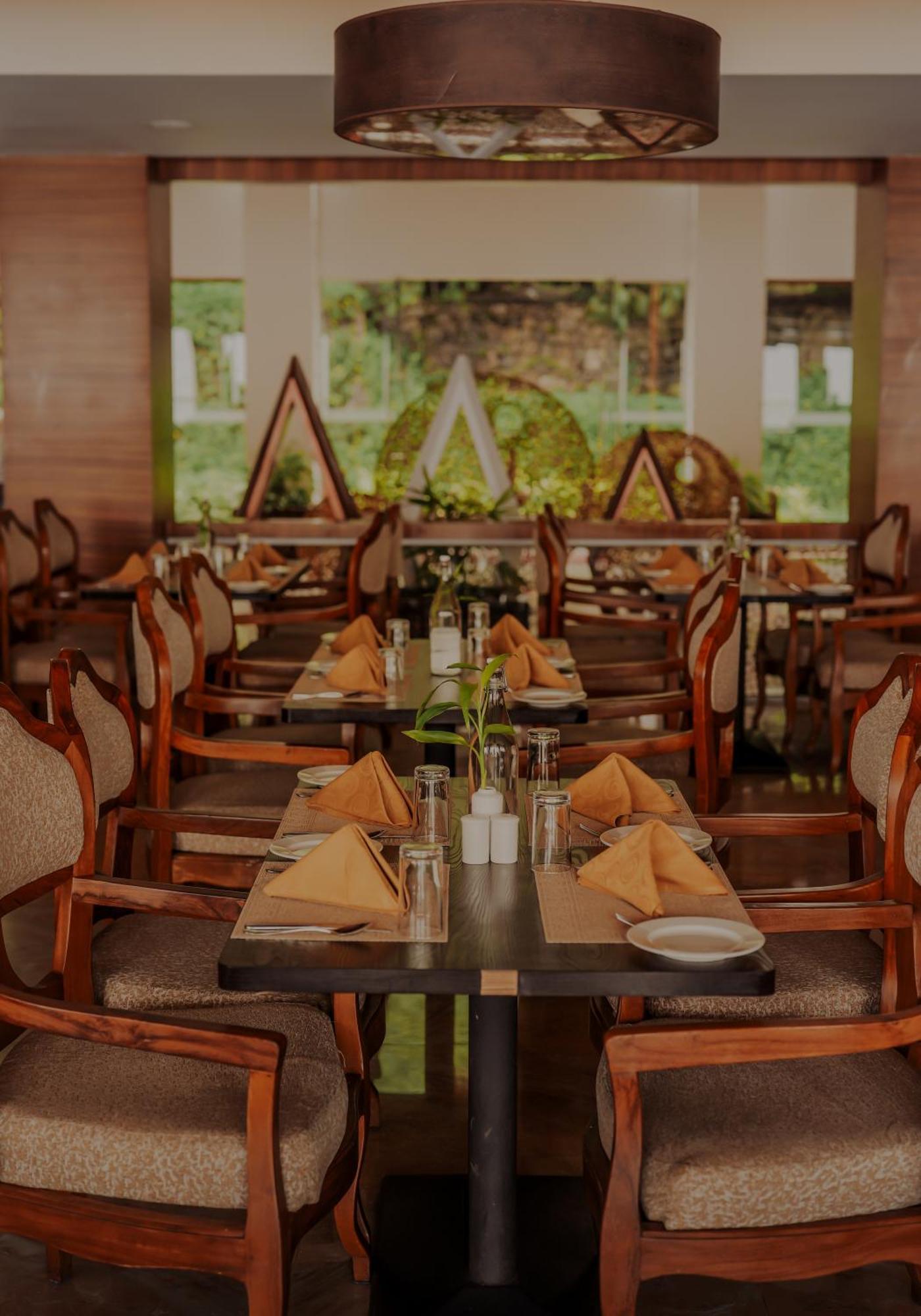 Amber Dale Luxury Hotel & Spa, Munnar Bagian luar foto