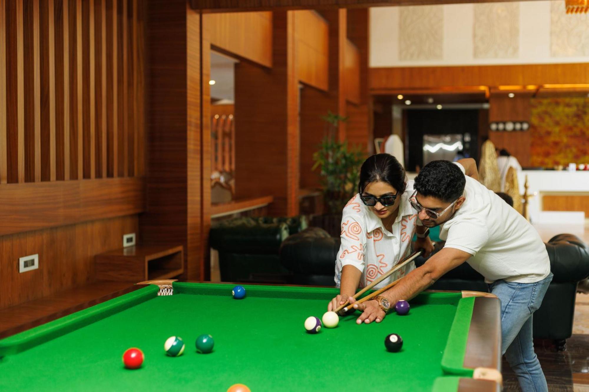 Amber Dale Luxury Hotel & Spa, Munnar Bagian luar foto
