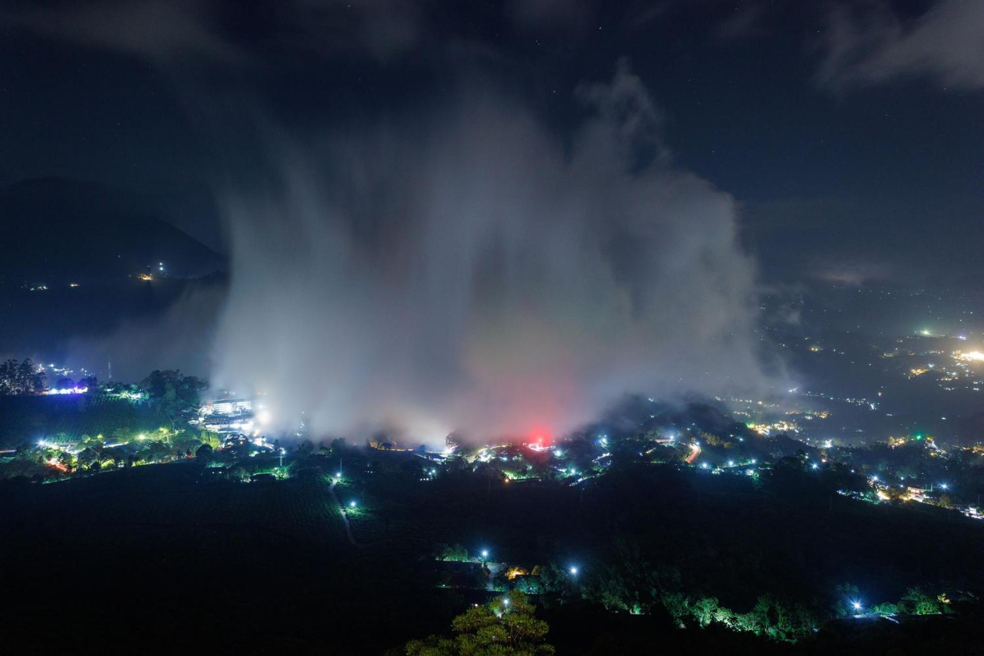 Amber Dale Luxury Hotel & Spa, Munnar Bagian luar foto