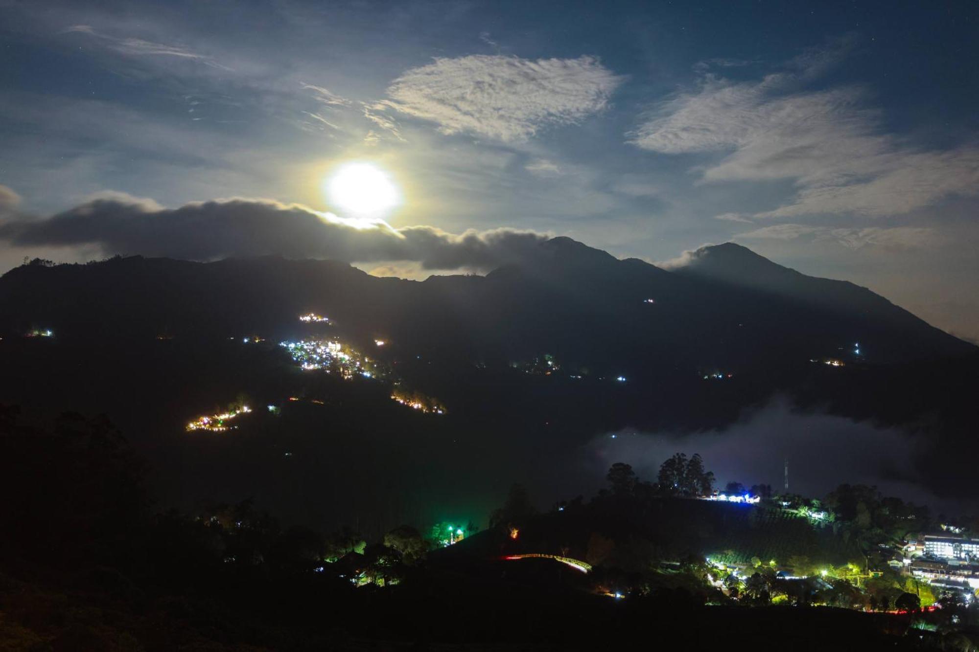 Amber Dale Luxury Hotel & Spa, Munnar Bagian luar foto