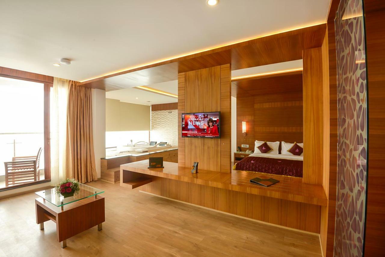 Amber Dale Luxury Hotel & Spa, Munnar Bagian luar foto