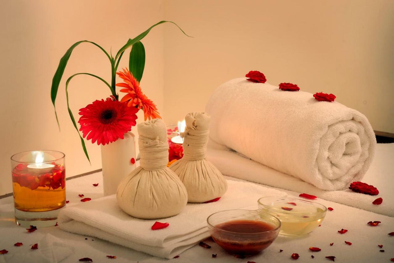 Amber Dale Luxury Hotel & Spa, Munnar Bagian luar foto